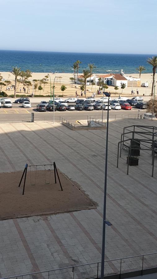 Les Vagues Au Balcon Διαμέρισμα Empuriabrava Εξωτερικό φωτογραφία